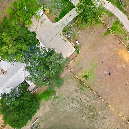 Farm Retreat With Jacuzzi, Fire Pit, Mini Goats, Mini Ponies And Mini Cows Βίλα San Marcos Δωμάτιο φωτογραφία